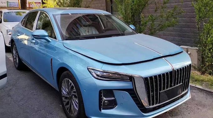 红旗全新h5国内实车街拍本月预售/比宝马5系大-图1