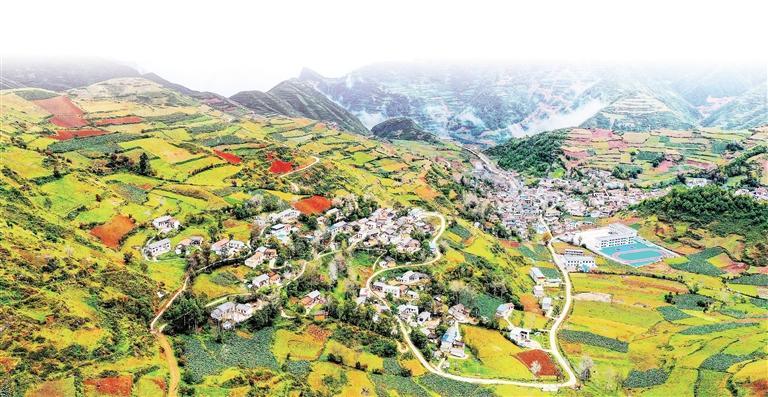 美丽的农村公路 本版图片均由新甘肃·甘肃日报通讯员 张宾 提供