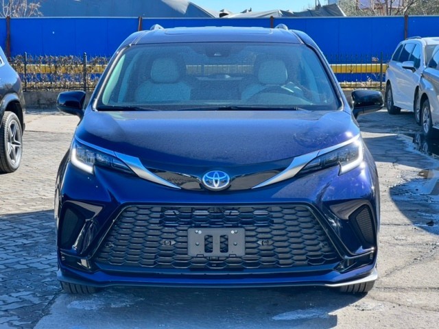 进口奶爸神车丰田塞纳25l购车37万起售