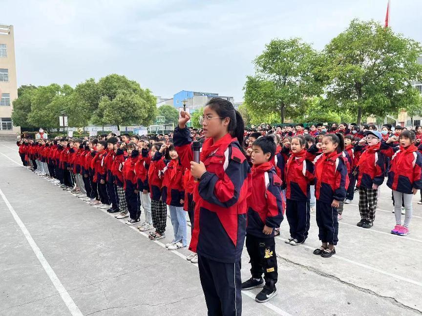 安徽固镇县杨庙小学红领巾心向党队旗伴我共成长