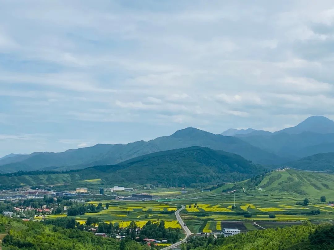 临夏太子山旅游大通道步步是景处处如画