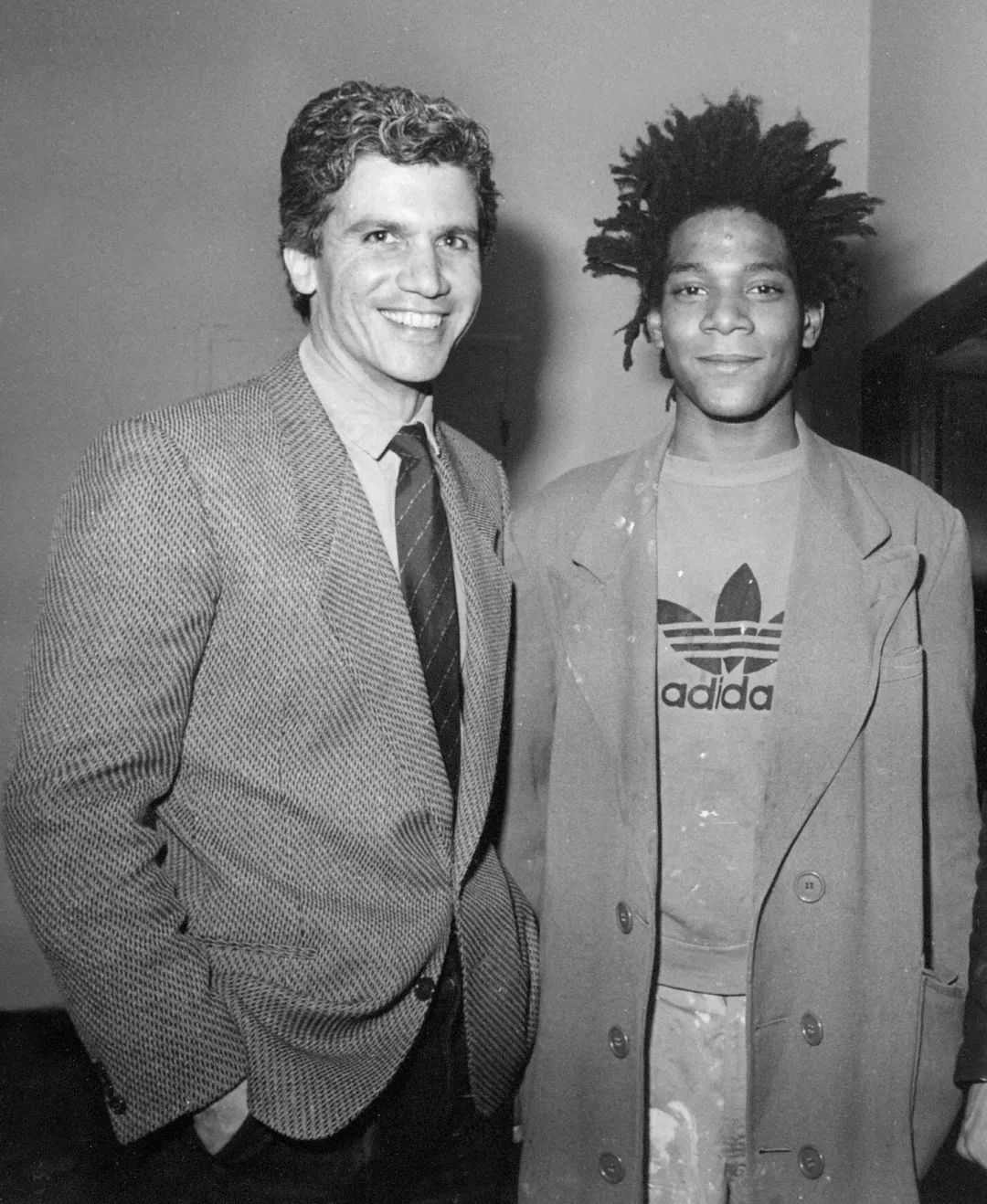 ▲1983年，高古轩与·米切尔·巴斯奎特（Jean-Michel Basquiat）在纽约。
