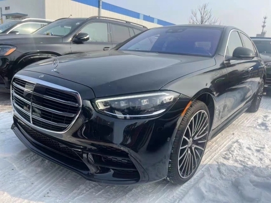 2022款奔驰s500现车报价五月优惠30万