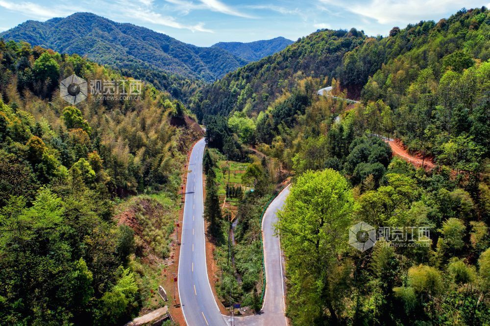鹰潭市余江区大桥至高公寨司马源公路,被评为全国2021年度"十大最美