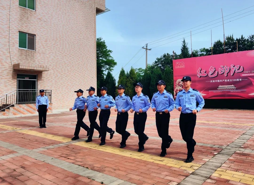 公司与山东省济南第二监狱开展“廉政共建”警示教育活动