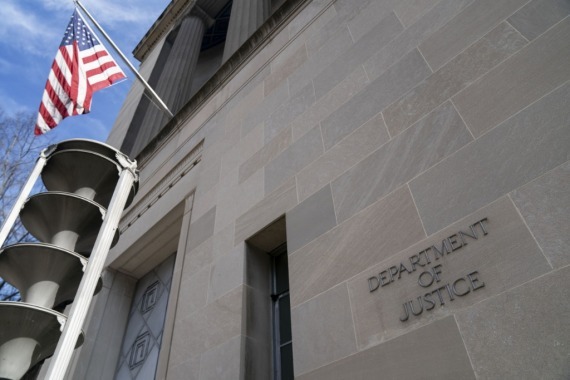 这是3月10日在美国首都华盛顿拍摄的美国司法部大楼。新华社记者刘杰摄