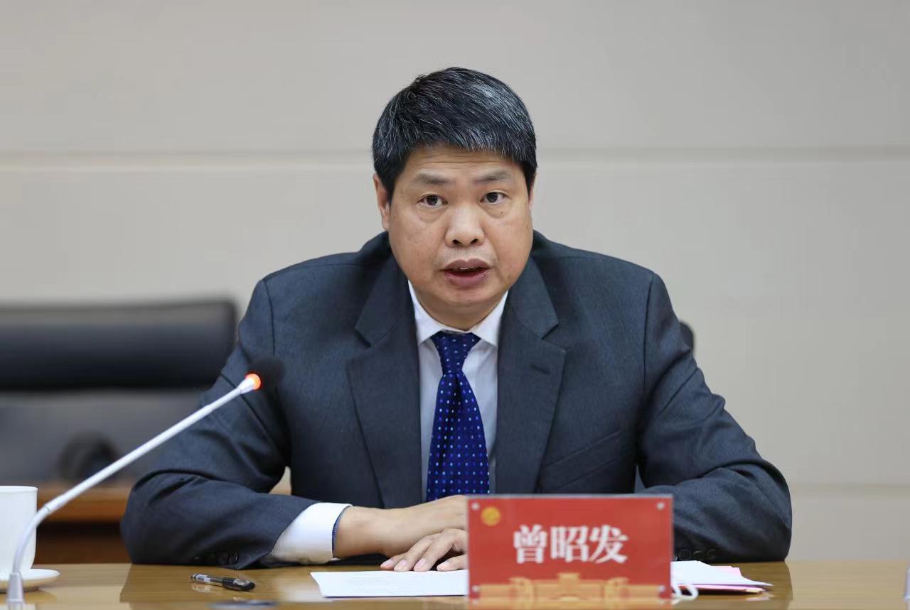 吉林大学地球探测科学与技术学院：黄大年精神激励研究人员破解“卡脖子”技术难题