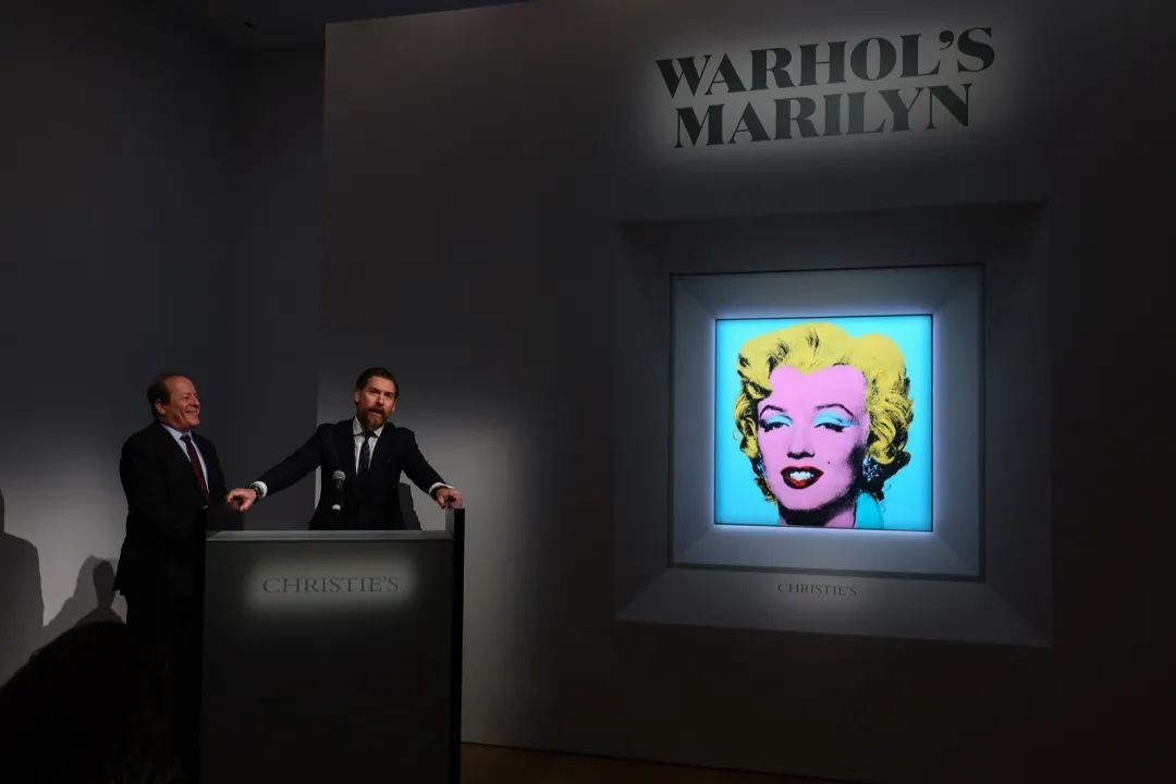 ▲玛丽莲·梦露肖像画拍出1.95亿美元创纪录价格。