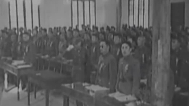 潜伏国民党内十年，熊向晖如何化解胡宗南对共产党的围攻？