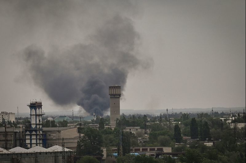 5月21日，乌克兰东部地区遭到轰炸