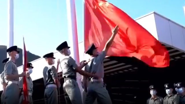 香港警队七一全面转用解放军队列