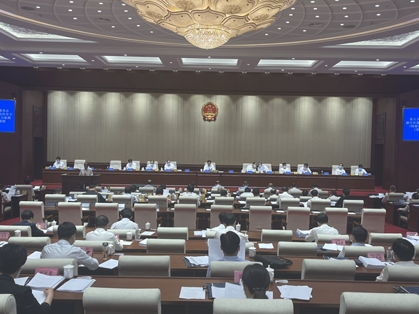 对家暴“零容忍”！河南拟立法：个人制止家暴行为，符合见义勇为条件将依法确认