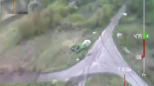 “弹簧刀”无人机瞄准俄罗斯阵地 乌军首次公布画面