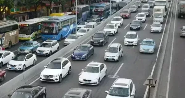 深圳新增2万普通小汽车指标 面向60期以上未中签申请人