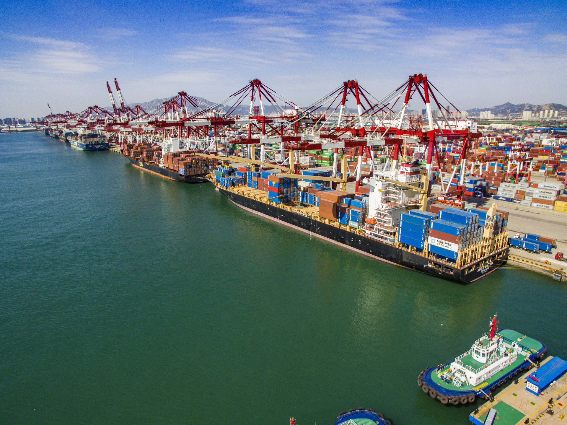 山东省党代表霍高原：在青岛建设东北亚航运枢纽中心，发挥港口对经济发展的支撑作用