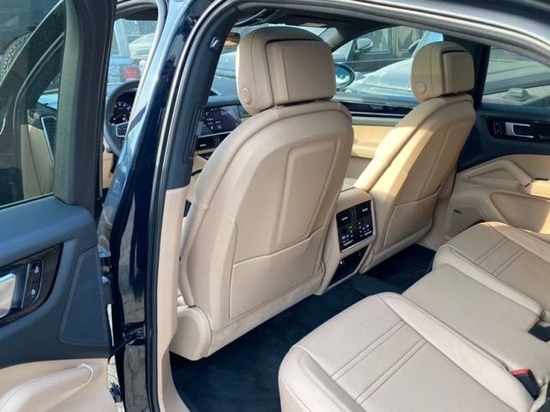 2022款保时捷卡宴30t全景天窗裸车落地