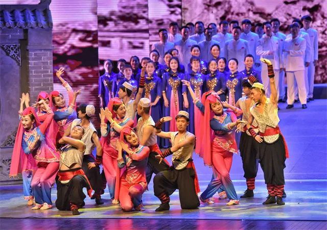 春绿陇原谱新曲花儿是咱心上话唱响黄河之滨