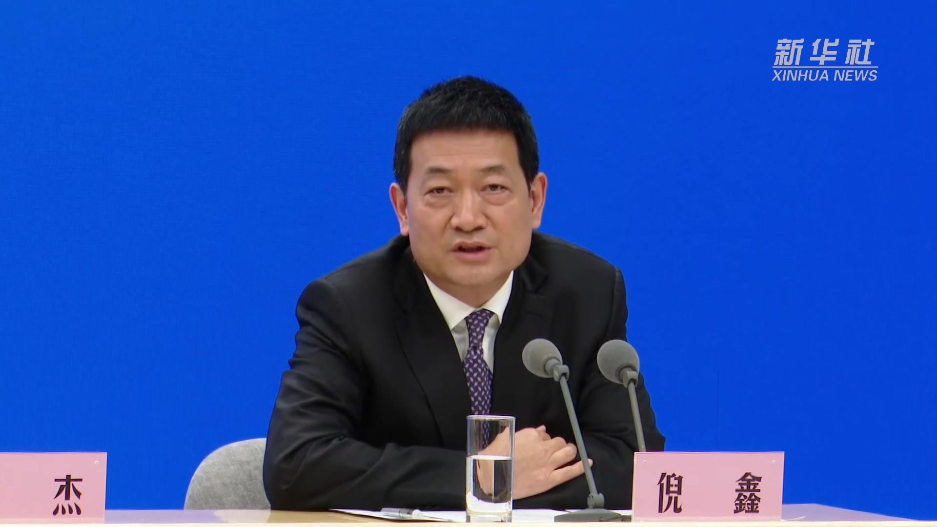 中国这十年·系列主题新闻发布｜倪鑫：加大对一些欠发达地区的儿科服务体系建设_凤凰网视频_凤凰网