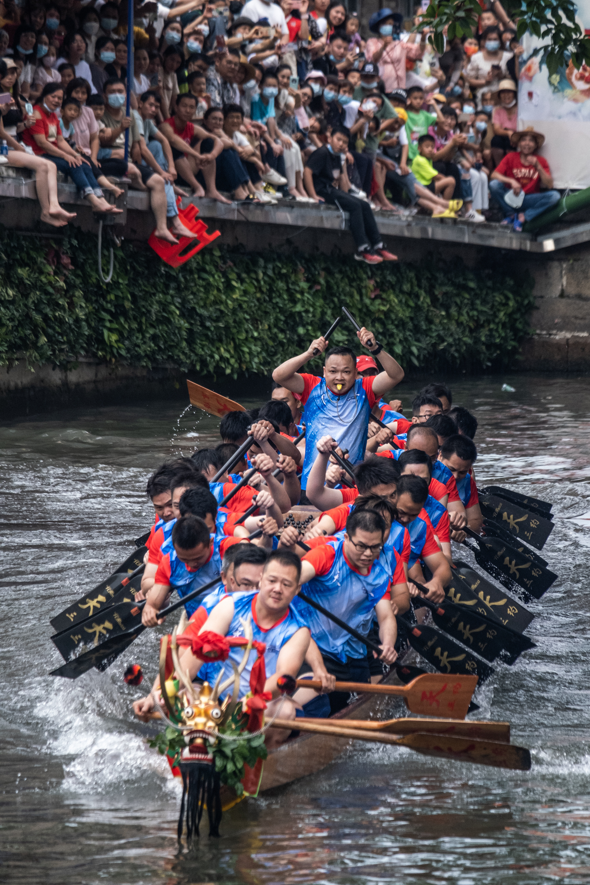 2022年6月3日端午节,叠滘龙船漂移赛圣堂赛区开赛.