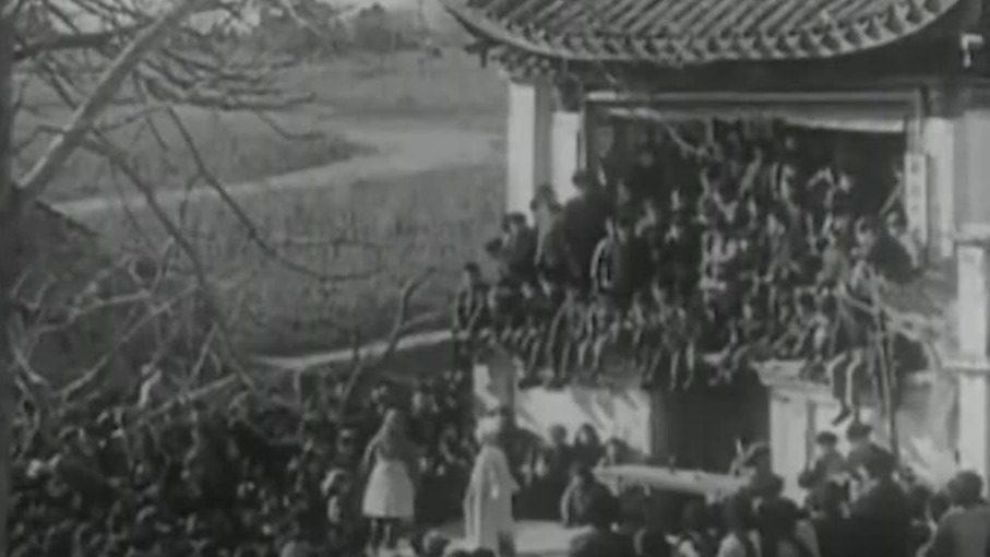 潘承孝强调基础理论教育和实践能力的培养，校风之严格令学生不敢懈怠