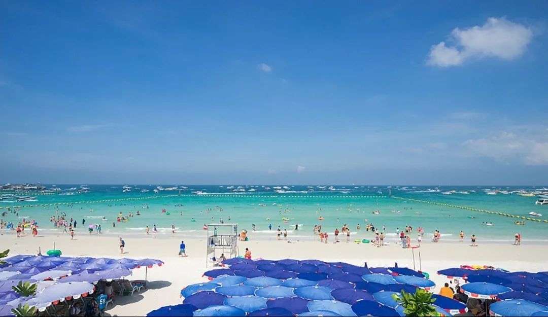 带着城市一起玩丨第二届鲁能美丽汇鲸屿市集燃势开幕