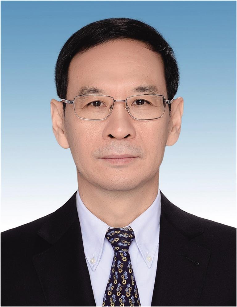 尹弘率新班子亮相 常委们的简历来了