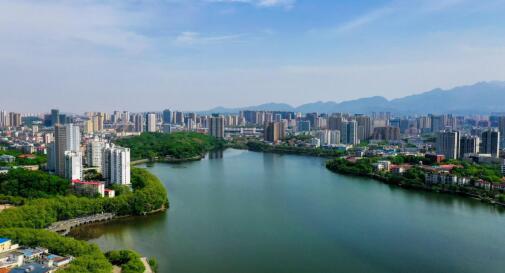 九江浔阳区:争创文明城市 共建美好家园