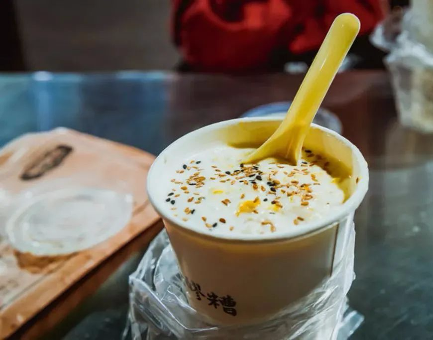 兰州特色甜品——牛奶鸡蛋醪糟 图片源于网络