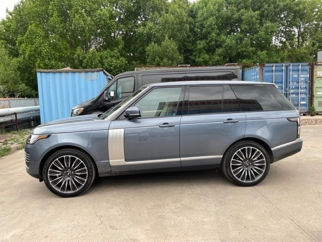 2022款路虎揽胜行政30拜伦湾蓝现车报价