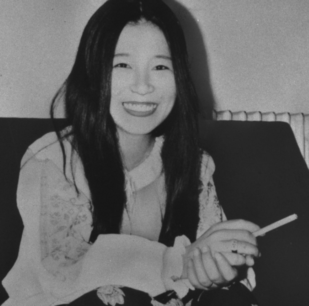 重信房子早年照片。图源:wikipedia