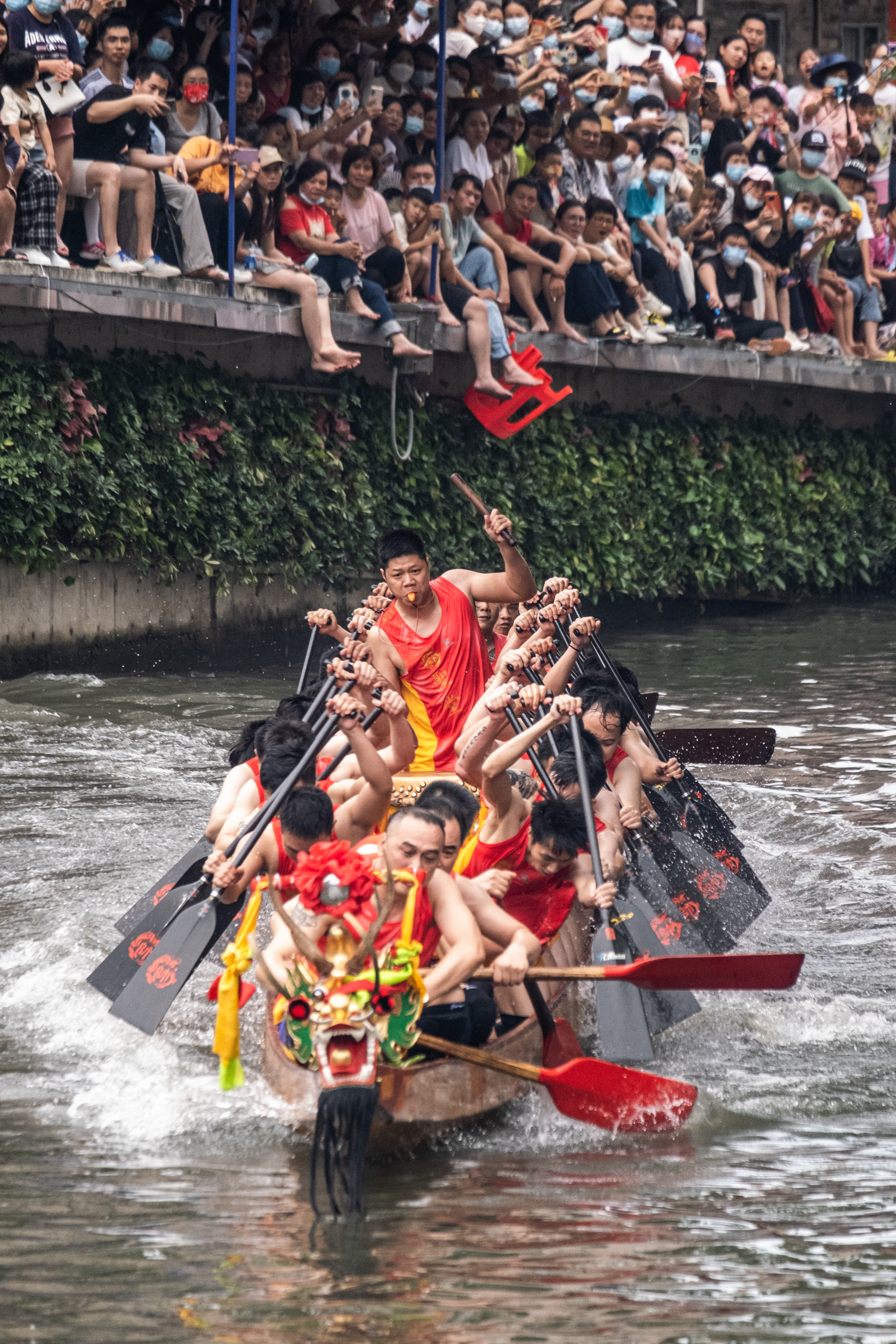 凤凰现场端午节南海桂城叠滘龙舟水上漂移上演