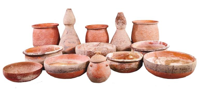 圪垯川遗址出土器物组合