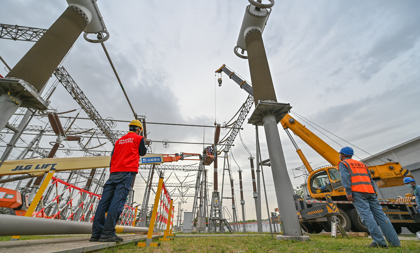 国网河南省电力公司全力保障电力供应全力服务经济社会发展
