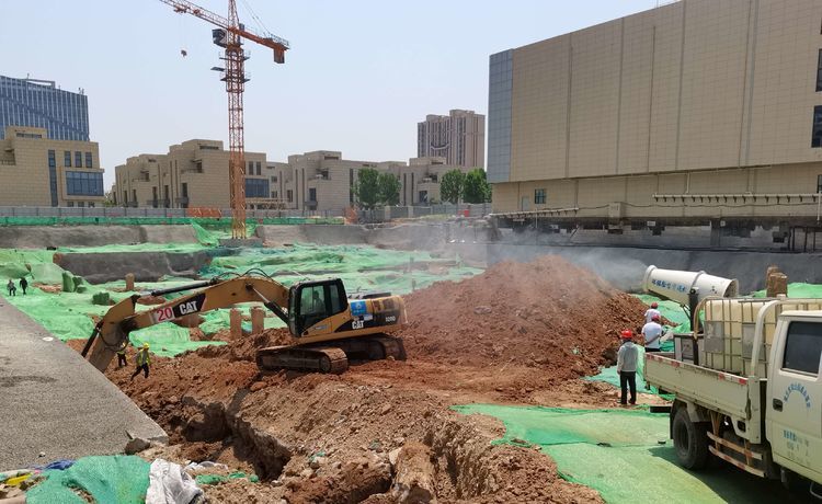 蓝海领航大数据二期建设工地