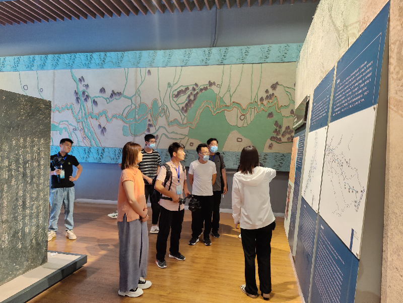 抖音达人参观南旺枢纽博物馆