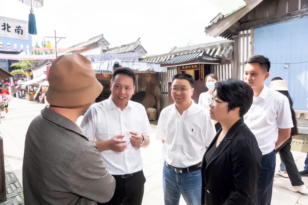 象山县代县长包朝阳图片