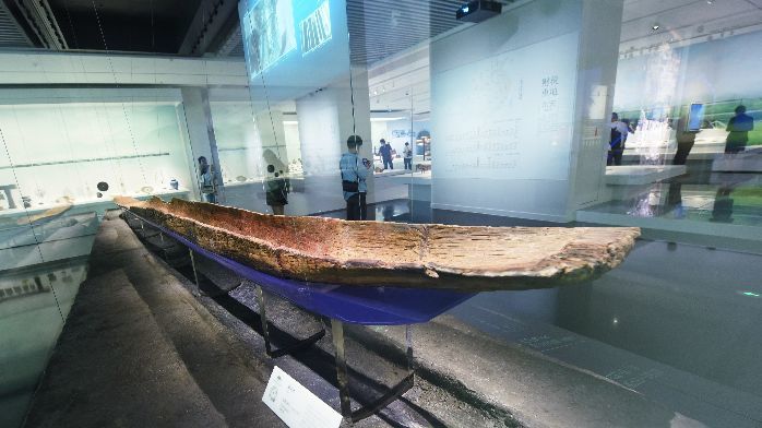 史前最长独木舟亮相杭州 距今5000年历史_凤凰网