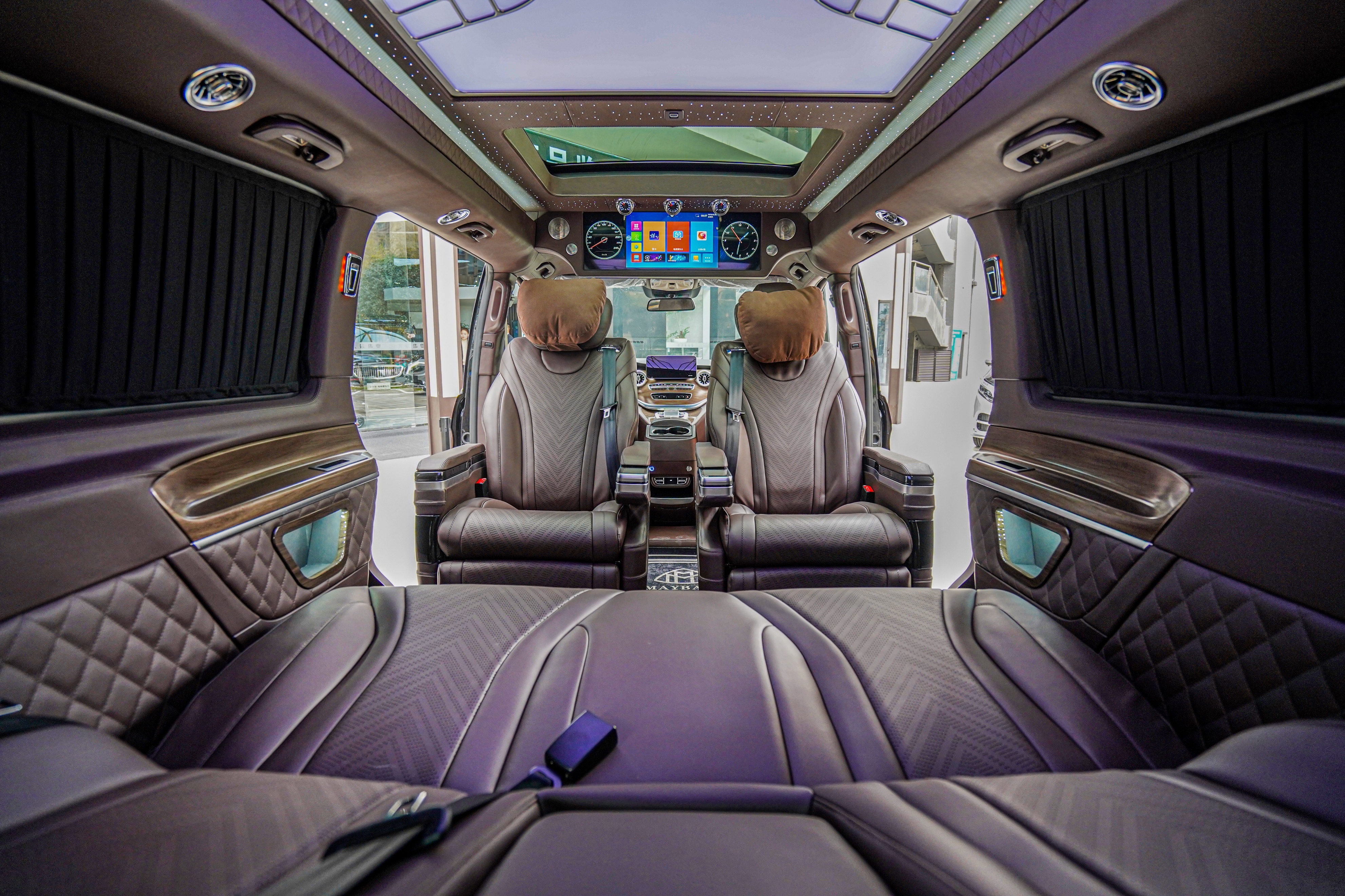 奔驰商务车vs980高顶7座展厅现车