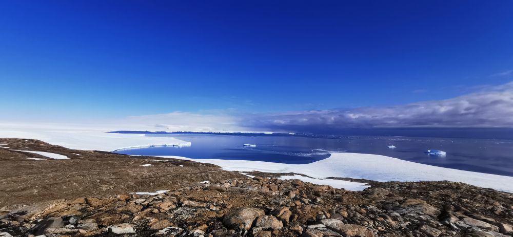 南极长城站附近远眺风景 受访者供图