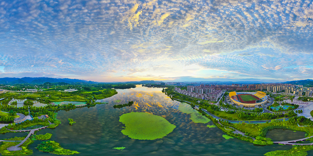 “三峡风景眼、重庆生态湖”重庆梁平双桂湖国家湿地公园。熊伟 摄