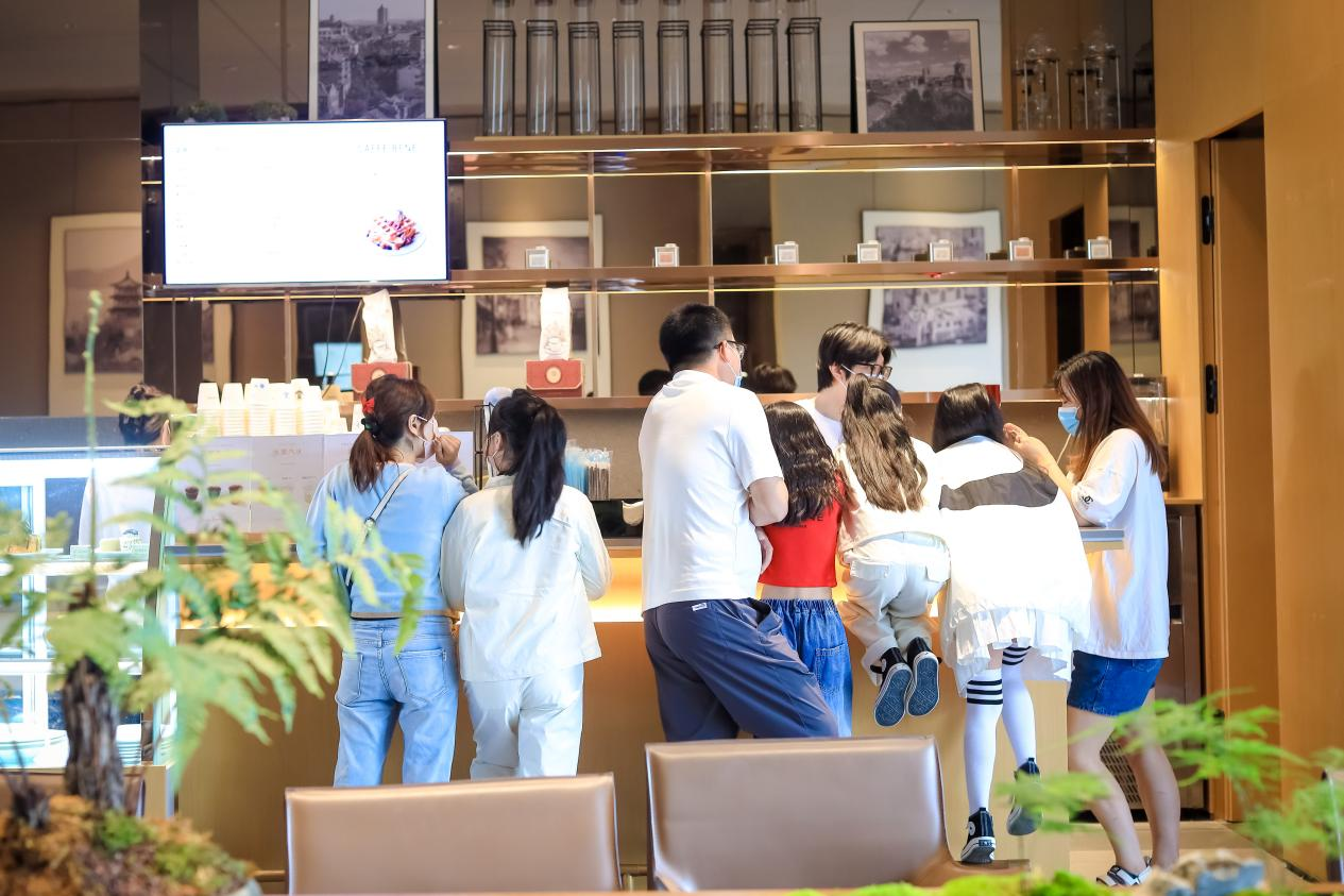 城阳流量头条 | 青岛首条太古里风情商街今日开街，福利集结抢不停！