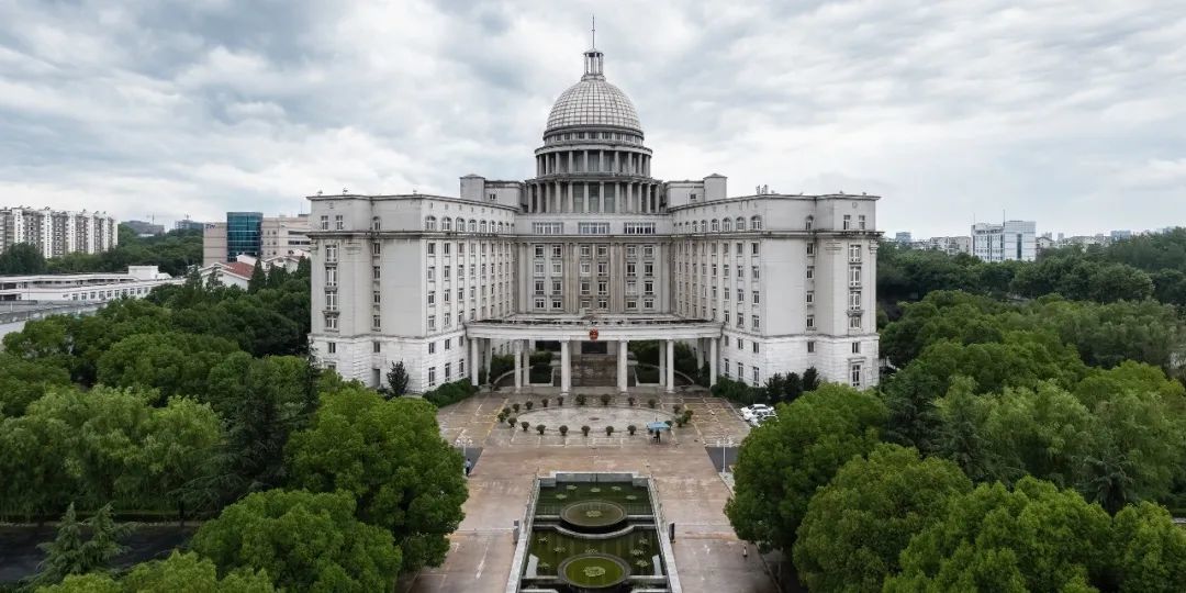 深度剖析白宫风云：历史文件下载一览无遗 (白宫分析)