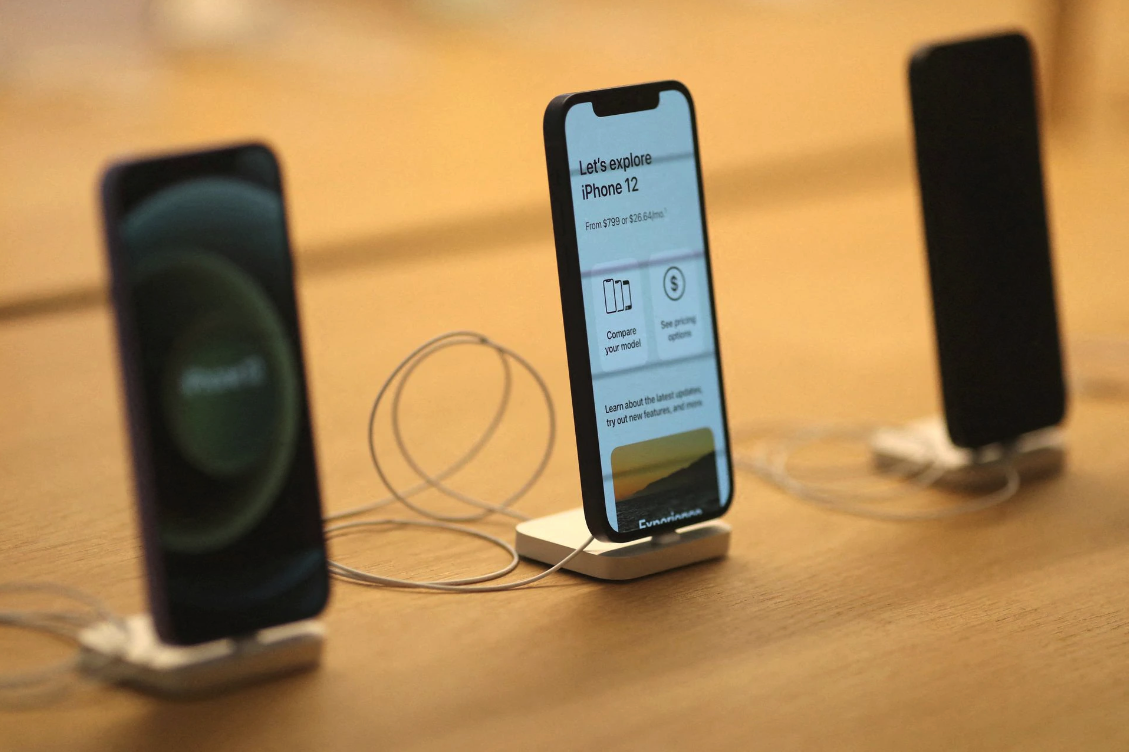 iPhone 12