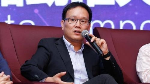 微博ceo王高飞质问顺丰包裹千元到付是不是骗钱的