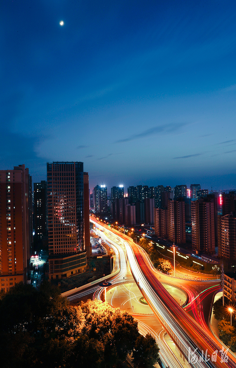 石家庄夜景北国图片