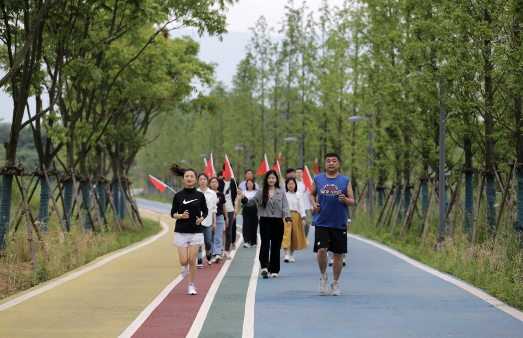 赛城湖大道图片