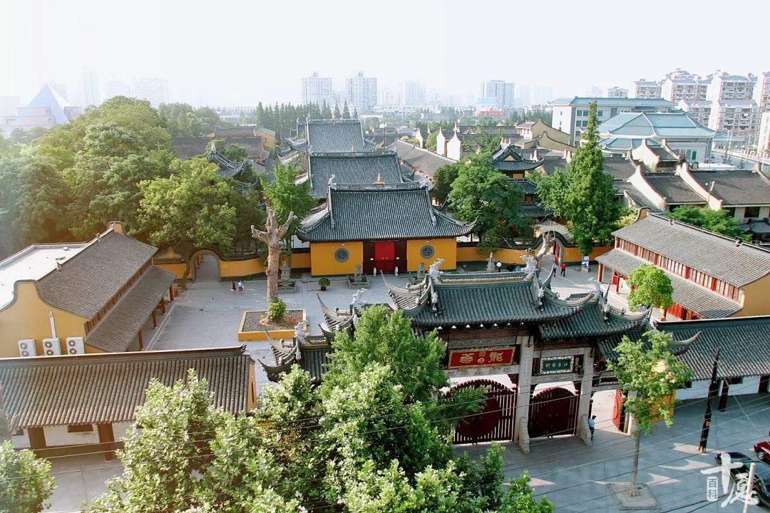 俯瞰龙华寺