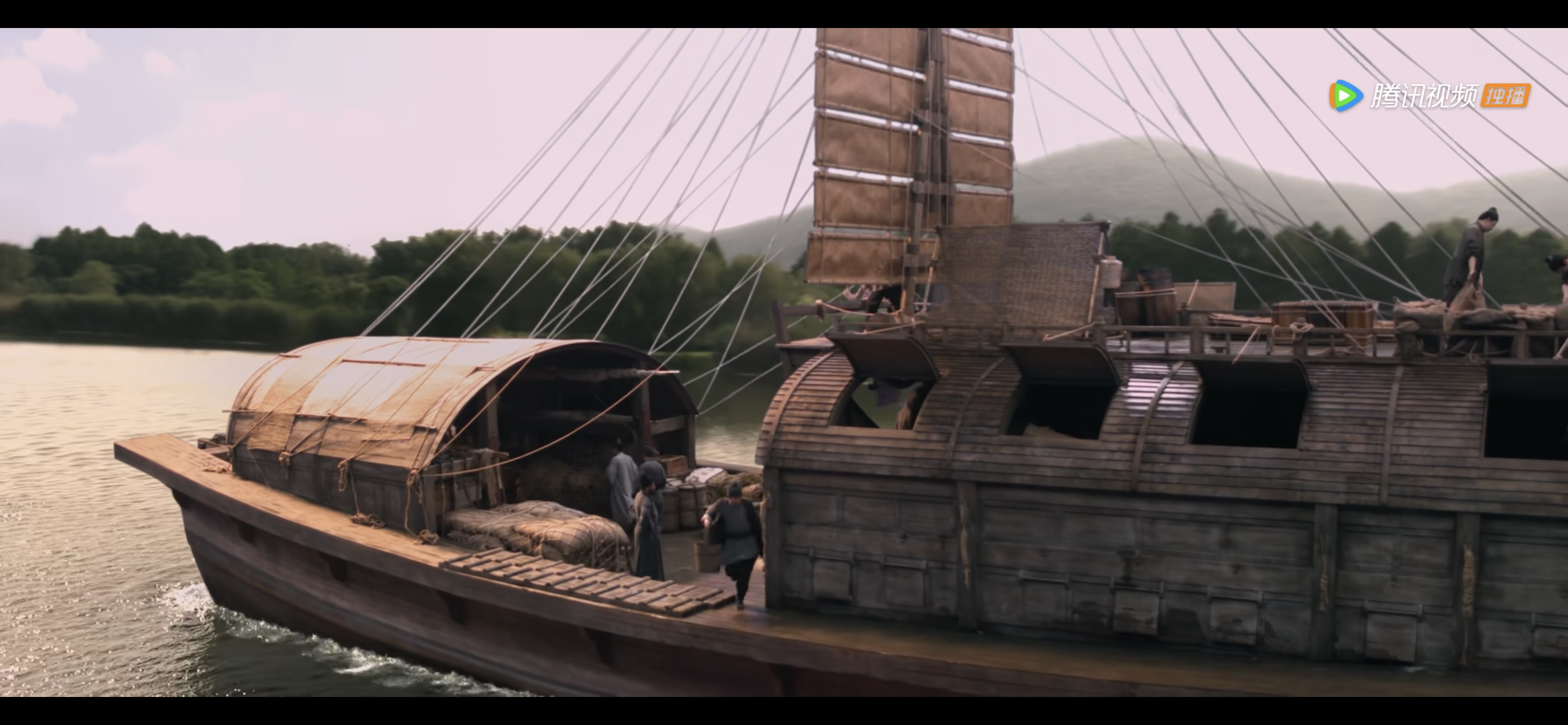 赵盼儿乘坐漕船