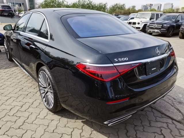 22款奔驰s500心动价格126万奢华典雅
