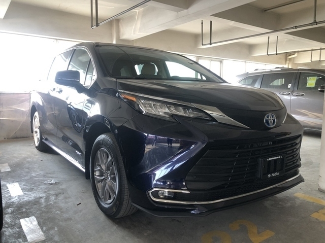 21款丰田塞纳25混动两驱xle特价4x万起